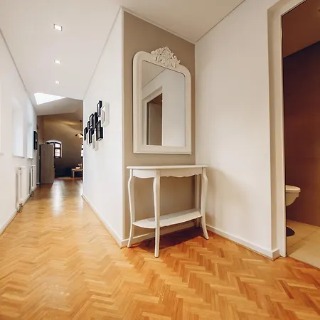 Apartment Airstay Downtown *